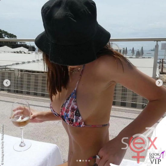Screenshot 2024-08-12 at 21-10-50 Emily Ratajkowski (@emrata) • Φωτογραφίες και βίντεο στο Instagram.png