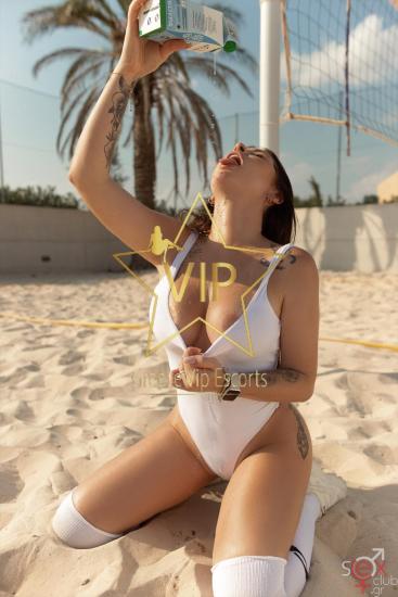 ESCORT-ATHENS-ITALIAN-MODEL-LUIZA-SEXY-ESCORTS-3.jpg
