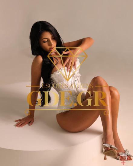 LORA-BRAZILIAN-EROTIC-ESCORT-5.jpg