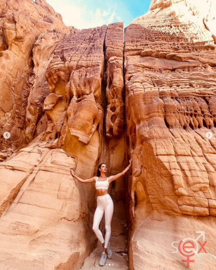 Screenshot 2024-08-04 at 18-44-19 Alessandra Ambrosio (@alessandraambrosio) • Φωτογραφίες και βίντεο στο Instagram.png