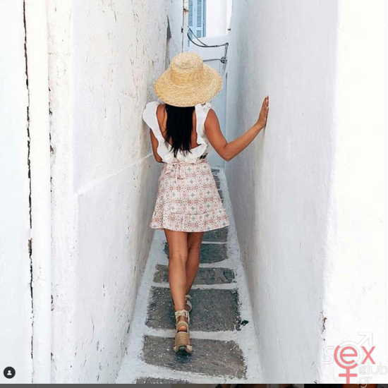 Screenshot 2024-07-28 at 12-15-37 Konnie Metaxa (@kmetaxa) • Φωτογραφίες και βίντεο στο Instagram.png