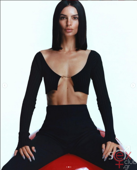 Screenshot 2024-08-12 at 22-27-34 Emily Ratajkowski (@emrata) • Φωτογραφίες και βίντεο στο Instagram.png