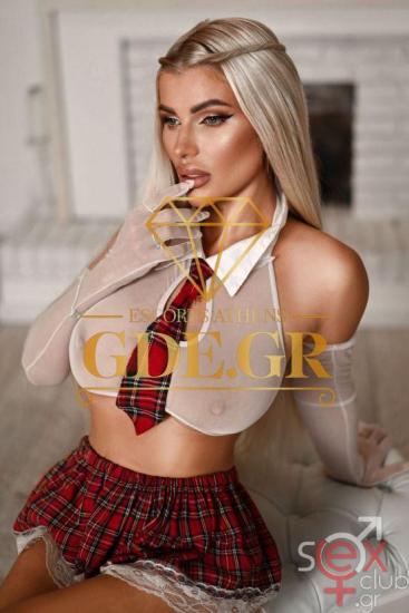 MILANA-STUNNING-UKRAINIAN-GDE-MODEL-IN-ATHENS-5.jpg