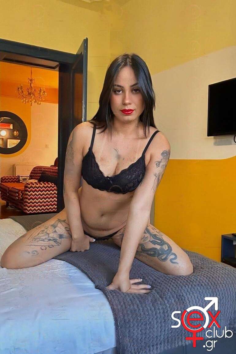 Escort-Megan-4-7695