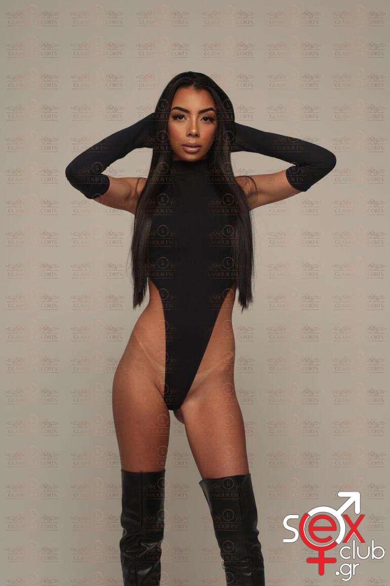 Escort-Jolie-7950