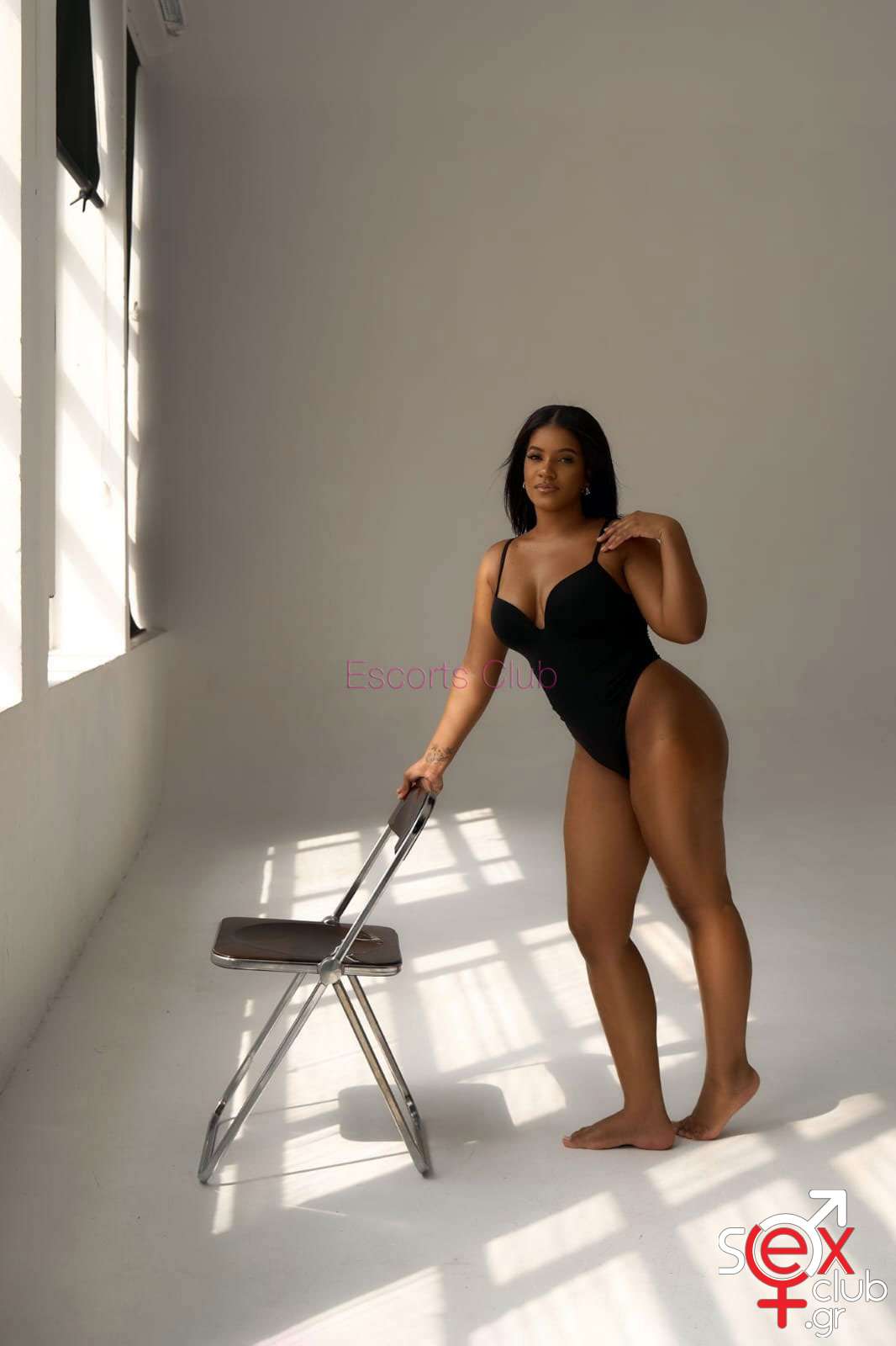 Escort-Manu-9578