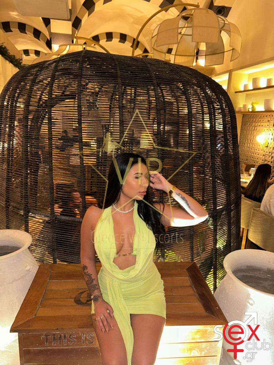 Escort-Larissa-4-11065